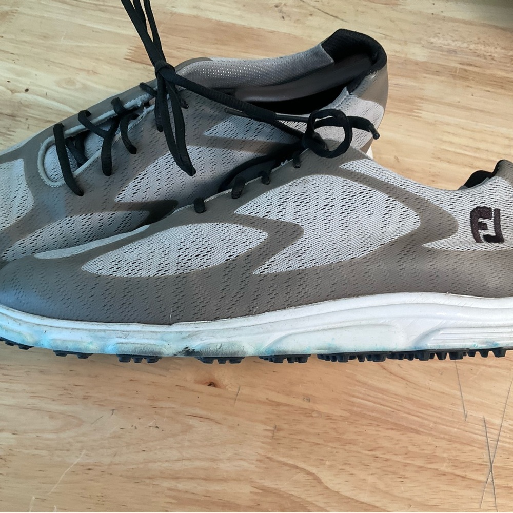 Mens Footjoy golf shoes 11M
